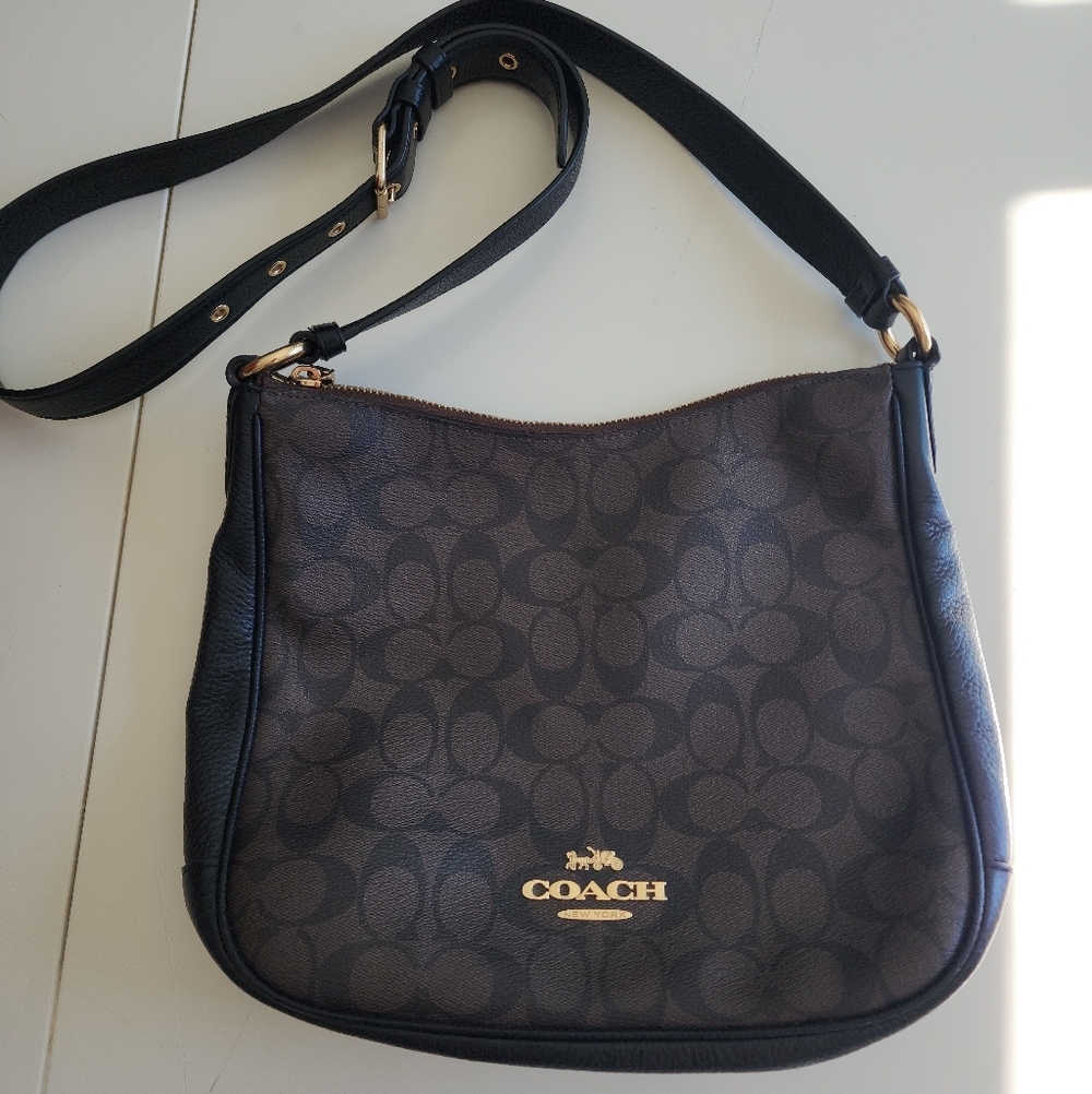Coach Ellie File Bag in Signature Canvas - Picture 9 of 12